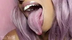 تشغيل تسجيل فيديو باللسان يتعلم اللسان