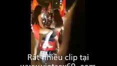 Riproduci Www.vietsex69.com le signorine vietnamite disinvestono per la partita di calcio
