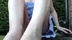 Abspielen Das Epilieren meiner Beine zaubert den Blick auf meine Füße