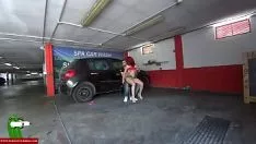 Afspelen Squanderjob in een autowasstraat van de bevolking cri117