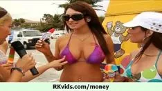 Play Wanna see about nakedness for cash in 8