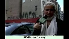 Redare Pisica ei le aduce bani pentru păstrarea 11