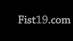 Redare râvnitor și b. îmbrăcăminte intimă fisting strâns