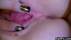 चलाएँ डैगफ़्स - सुखद स्टेसी की किटी-कैट का शटअप