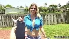Reproducir Milf acariciando las tetas cory chaflán en r. en tu engendro