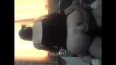 Riproduci Con la mia nel suo salotto 1