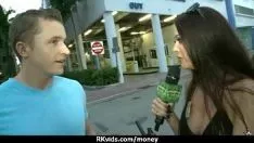 চালান সে টাকার জন্য অন্য কাউকে চুদবে 9