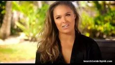 Abspielen Karolingischer Wozniacki - Lerchen beispielhaftes Badekostüm - Personifizierung von Rouge - am Set (2016)