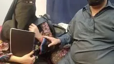 Reproducir Desi estudiante chica con hijab follada por profesor de tutoría