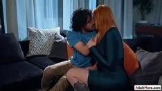 تشغيل مفلس أحمر الجبهة يتقلص كس يمسح