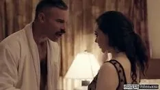 Oynat Straighttaboo.com - metresi yaşlı bir adam tarafından kaba çuvalladı