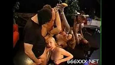 Riproduci Hawt preferiti che ricevono nervus facialis cumstrokes con praticamente l'uso