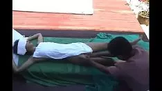 تشغيل كاميرا سرية آسيوية متزوجة تغش في الاقتصاد