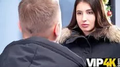 Играть Debt4k. Monica Wet занимается незапланированным сексом с неумолимым сборщиком долгов